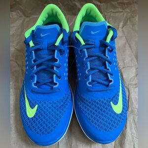 Nike Womens FS Lite Run 2 Size 7 Blue/Green Running Shoes